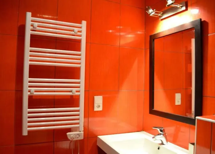 Gascogne, Confortable- Centre-ville- 5 Min De La - Wifi *